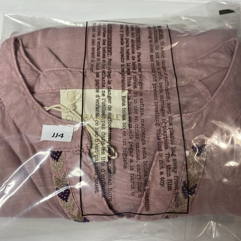 Cynthia Rowley Mauve Embroidered Floral Blouse‎ Women Sz 1X V Neck Peasant Top - Picture 16 of 16